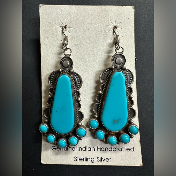 Vintage Stirling Silver Navajo Turquoise earrings - Picture 2 of 10